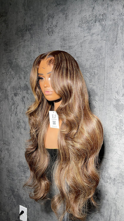 Raw Vietnamese ~ Brown/Blonde Highlights