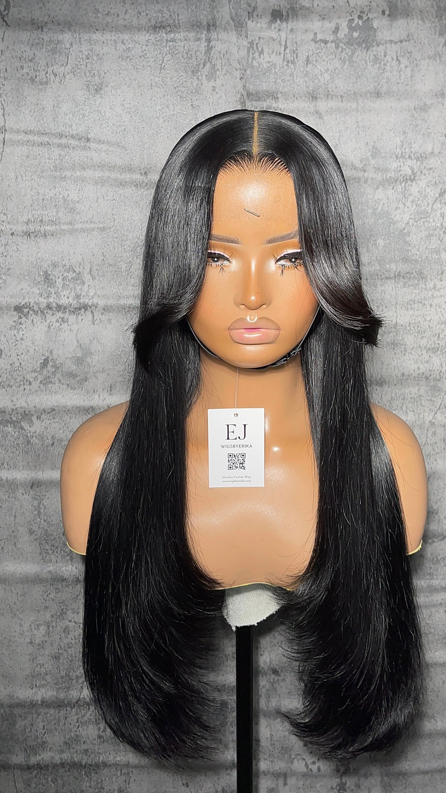 "Curtain Bangs w/ Face Layers"